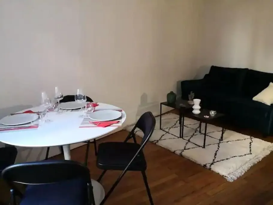 F2 - Denfert-Rochereau - Porte D'Orleans - 4 Pers Apartment Paris France