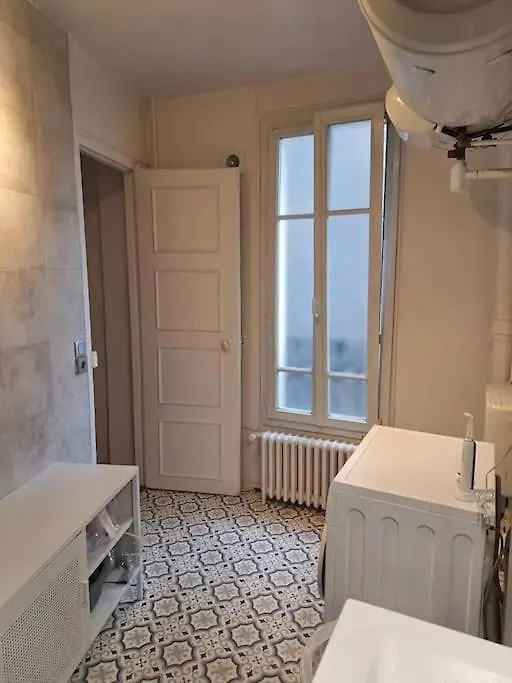 F2 - Denfert-Rochereau - Porte D'Orleans - 4 Pers Apartment Paris France