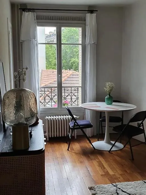 F2 - Denfert-Rochereau - Porte D'Orleans - 4 Pers Apartment Paris